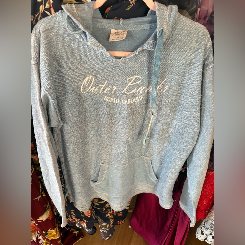 Outer Banks distressed tourist hoodie. Medium.Vacation Cozy Nautical Summer